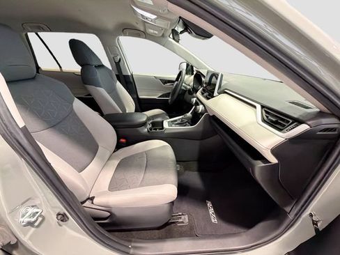 Used 2023 Toyota RAV4 XLE AWD/4WD image 23