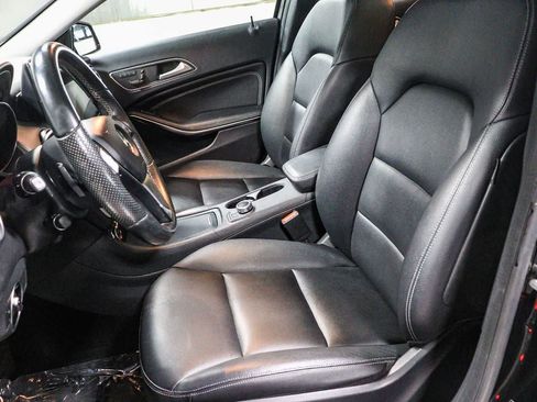 Used 2015 Mercedes-Benz GLA 250 image 18