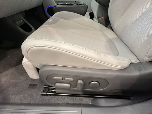 New 2026 Hyundai Ioniq 5 Limited image 8