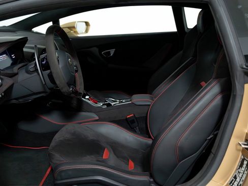 Used 2023 Lamborghini Huracan Tecnica image 23