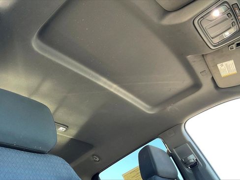 Used 2024 Chevrolet Silverado 2500 LT w/ Convenience Package image 17