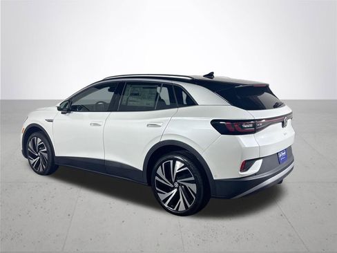 New 2025 Volkswagen ID.4 Pro S Plus image 8