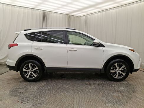 Used 2018 Toyota RAV4 XLE image 26