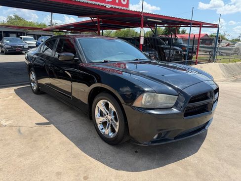 Used 2013 Dodge Charger R/T RWD image 29
