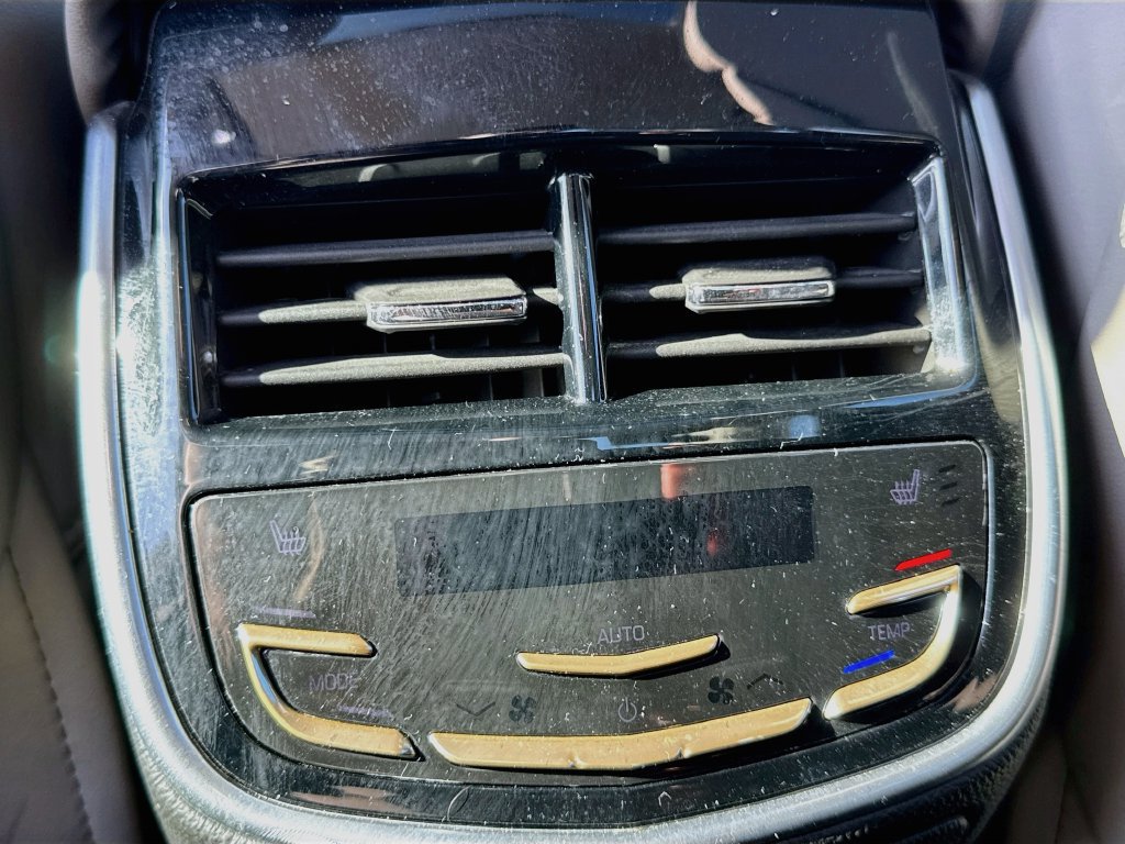 Used 2013 Cadillac XTS Premium FWD image 31