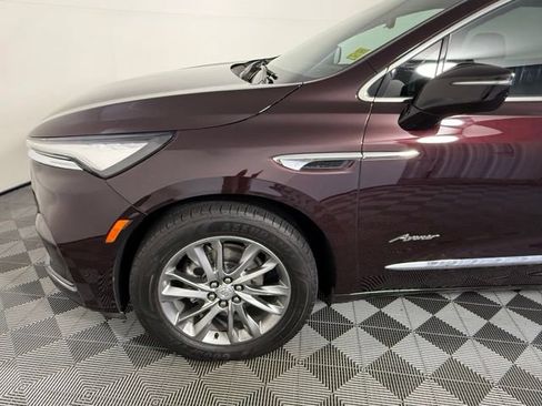 Used 2022 Buick Enclave Avenir FWD image 12