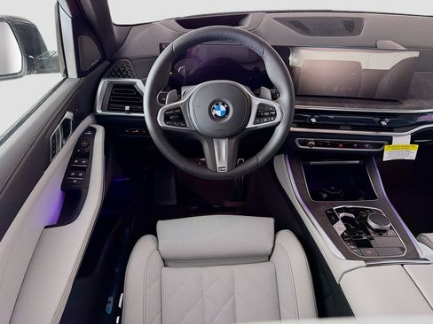 New 2026 BMW X5 xDrive40i w/ M Sport Package AWD/4WD image 24