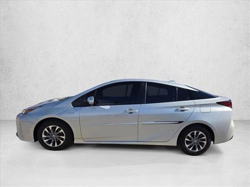 Certified 2022 Toyota Prius XLE w/ Advanced Technology Package image 9