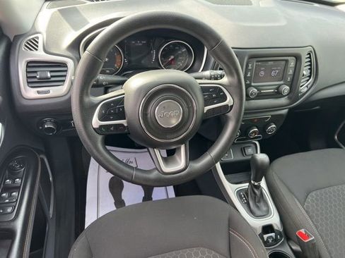 Used 2018 Jeep Compass Sport image 31