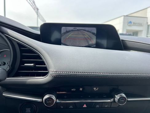 Used 2020 MAZDA MAZDA3 Hatchback w/ Preferred Package image 27