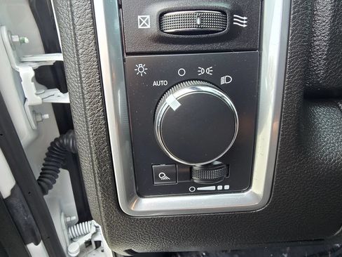 Used 2024 RAM 1500 Warlock RWD image 15