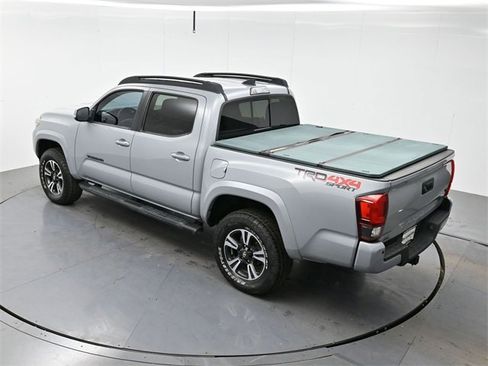Used 2019 Toyota Tacoma TRD Off-Road image 34