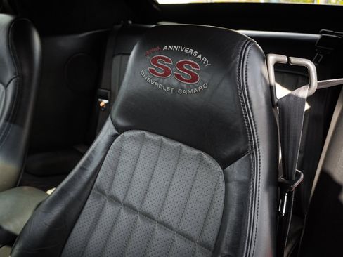 Used 2002 Chevrolet Camaro Z28 w/ SS Performance/Appearance Pkg image 16