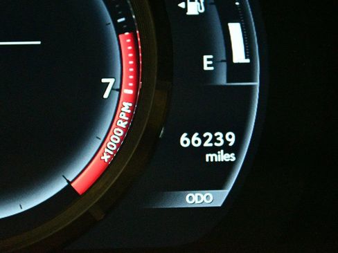 Used 2015 Lexus RC 350 2dr Coupe AWD image 37