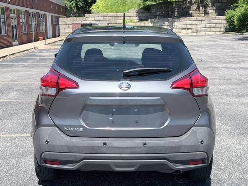 Used 2020 Nissan Kicks S FWD image 5
