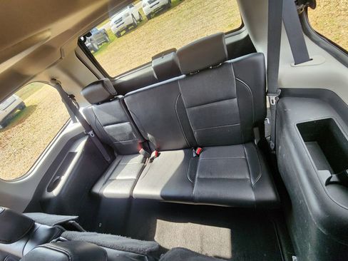 Used 2008 Nissan Armada SE w/ Premium Pkg image 9