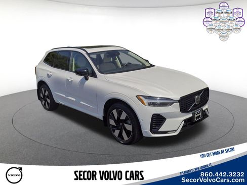 Certified 2023 Volvo XC60 T8 Plus w/ Climate Package AWD/4WD image 3