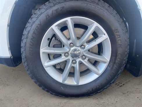 Used 2017 Dodge Journey SXT image 14