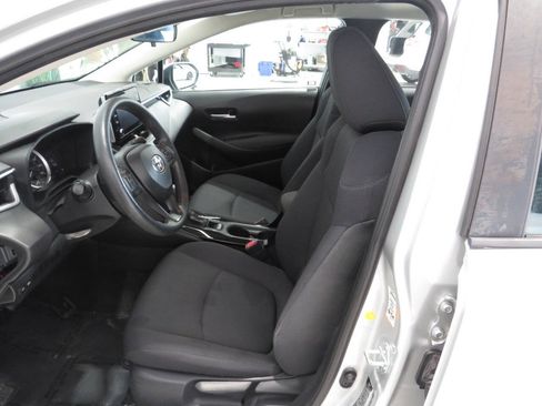 Used 2021 Toyota Corolla LE w/ Carpet Mat Package (TMS) FWD image 13