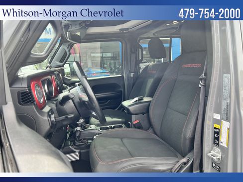 Used 2021 Jeep Gladiator Rubicon AWD/4WD image 11