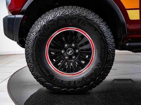 Used 2025 Ford Bronco Big Bend w/ Black Diamond Package AWD/4WD image 13