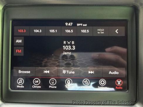 Used 2019 Dodge Challenger R/T w/ Driver Convenience Group image 26