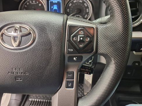 Used 2022 Toyota Tacoma SR5 image 20