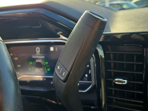 Used 2022 Chevrolet Silverado 1500 LT image 17