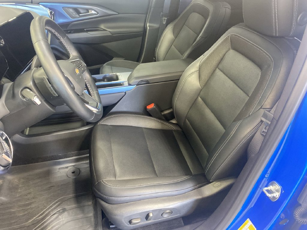 Certified 2024 Chevrolet Equinox EV LT AWD/4WD image 26