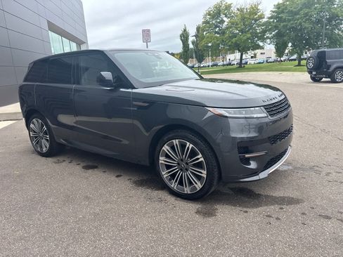 Used 2024 Land Rover Range Rover Sport Dynamic SE AWD/4WD image 6