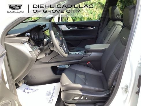 New 2025 Cadillac XT5 Premium Luxury w/ Technology Package AWD/4WD image 19