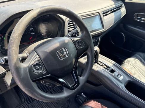 Used 2016 Honda HR-V EX image 10