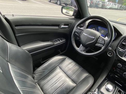 Used 2019 Chrysler 300 S RWD image 23