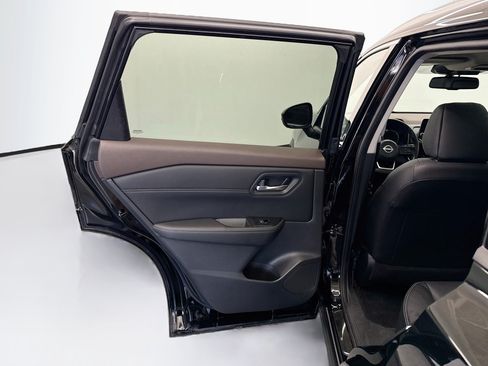 Used 2023 Nissan Rogue SL FWD image 26