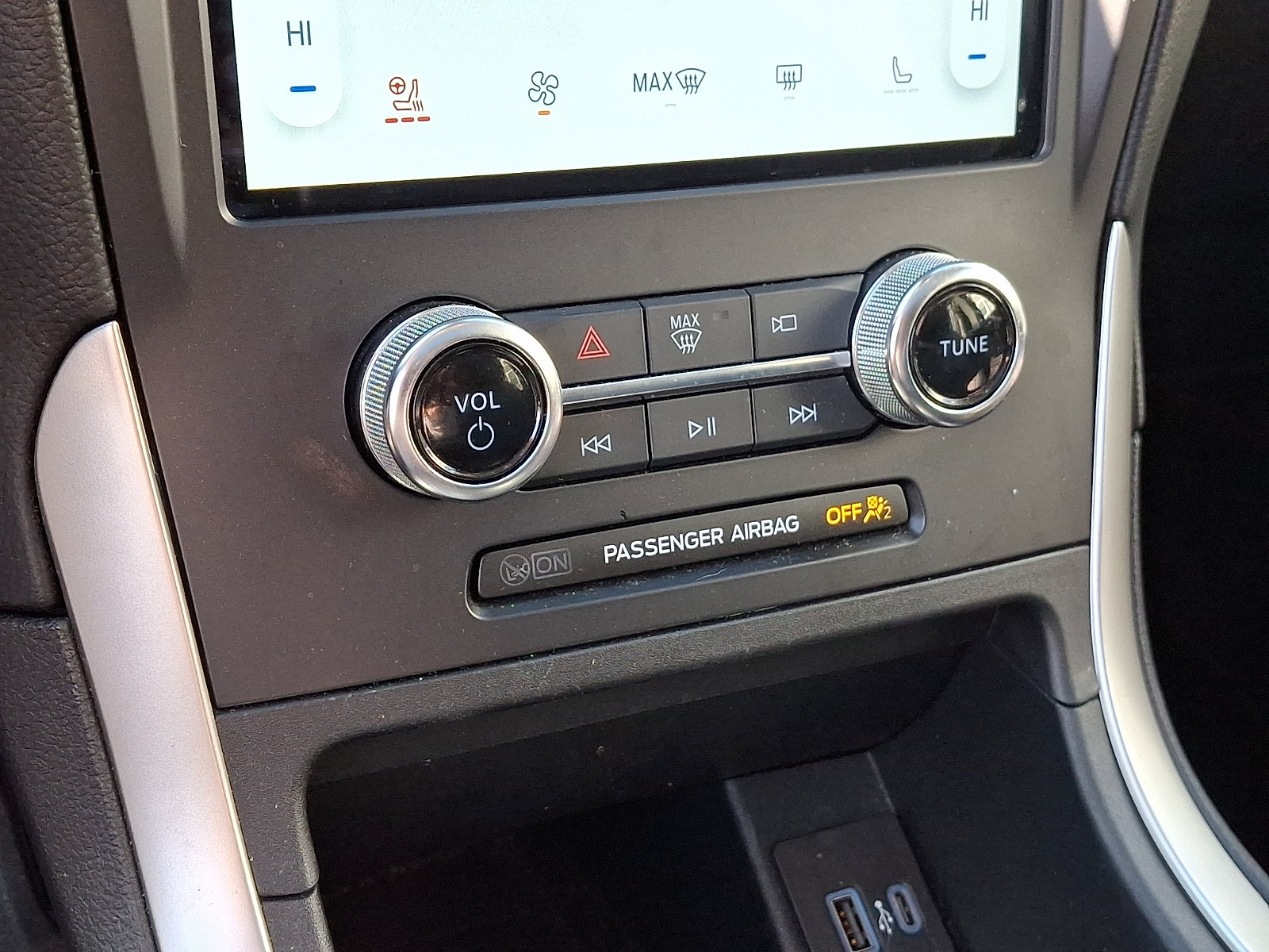 Used 2024 Ford Edge SEL w/ Convenience Package AWD/4WD image 17