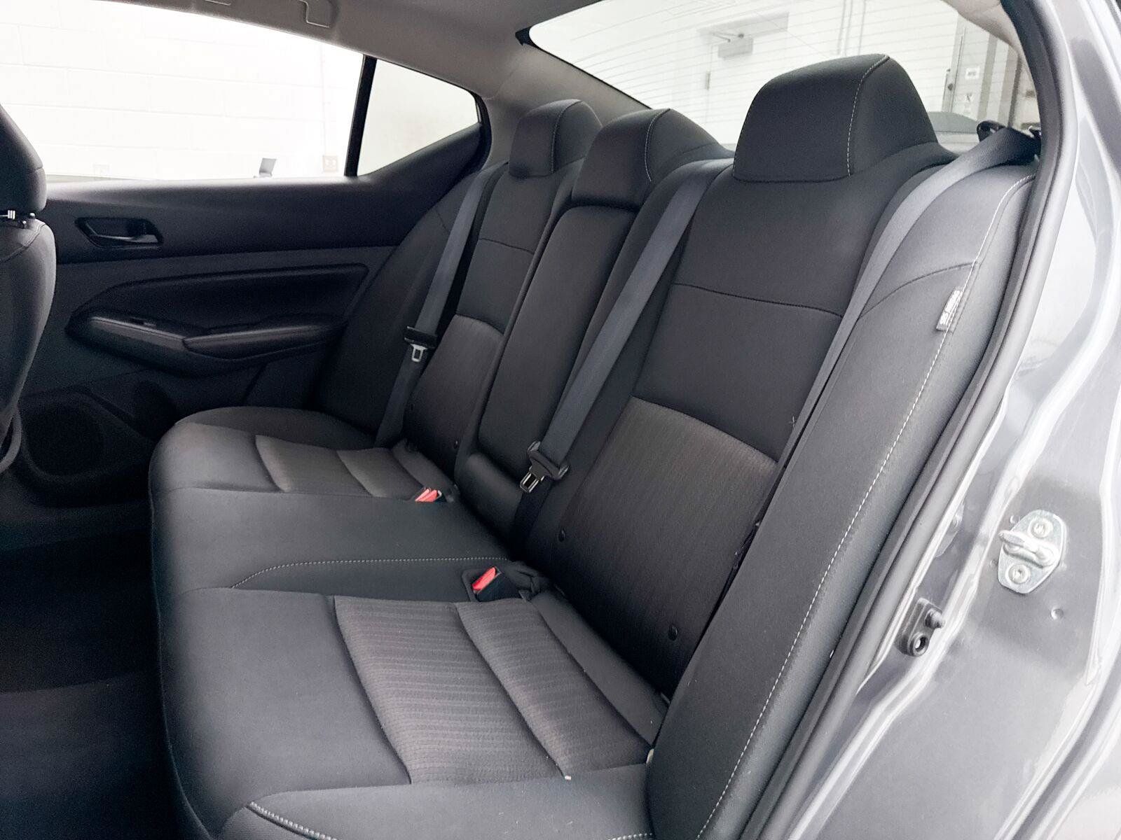 Used 2024 Nissan Altima 2.5 SV FWD image 27