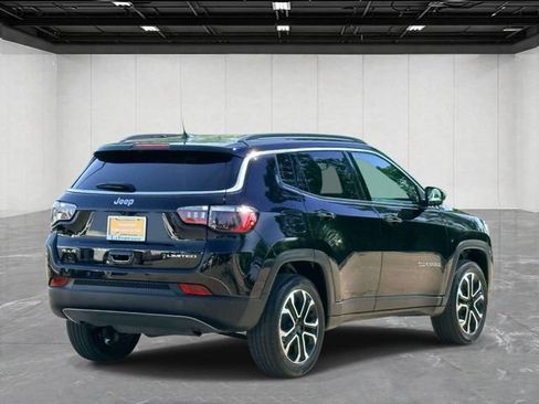 Used 2024 Jeep Compass Limited AWD/4WD image 5