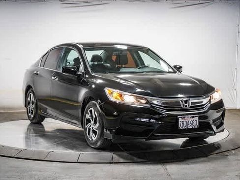 Used 2016 Honda Accord LX image 5