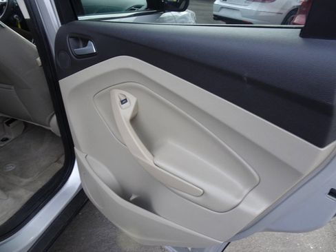 Used 2013 Ford Escape SE image 22