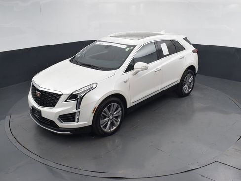 Certified 2024 Cadillac XT5 Premium Luxury w/ LPO, Floor Liner Package image 37