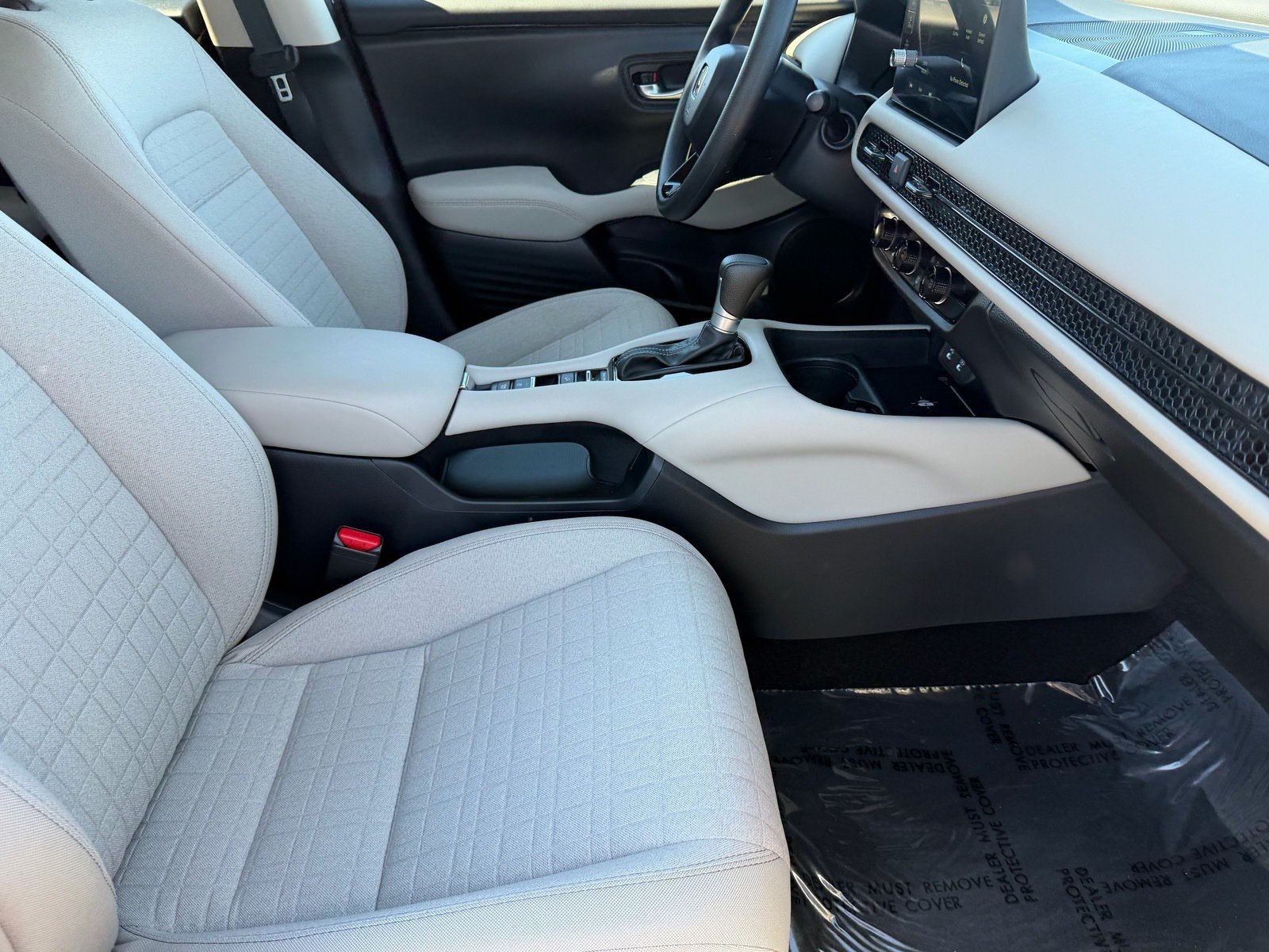 Certified 2027 Honda HR-V LX image 12
