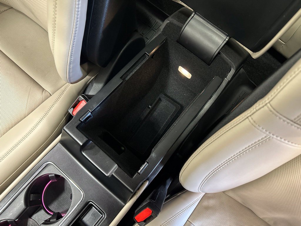 Certified 2025 Lincoln Corsair Grand Touring w/ Rear Removable Package Tray AWD/4WD image 23