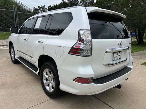 Used 2018 Lexus GX 460 w/ Navigation Package AWD/4WD image 9