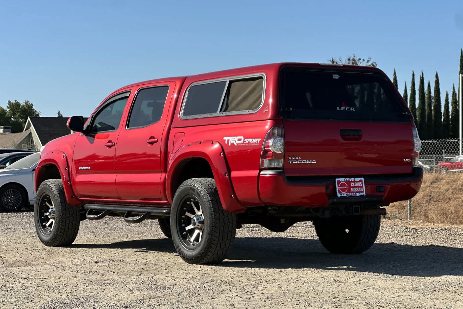 Used 2015 Toyota Tacoma 4x4 Double Cab w/ TRD Sport Package image 7