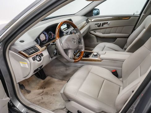 Used 2011 Mercedes-Benz E 350 Sedan image 18