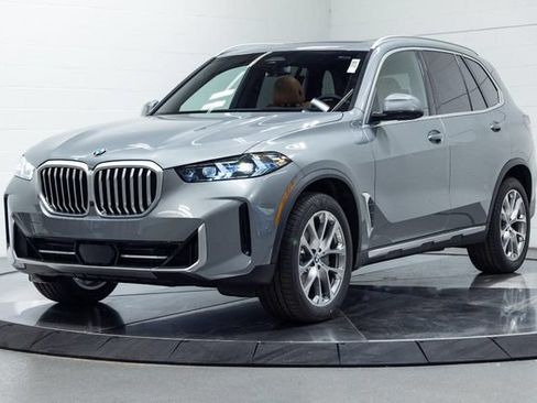 New 2026 BMW X5 xDrive40i w/ Premium Package AWD/4WD image 8