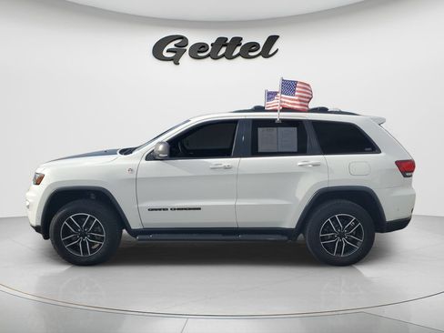 Used 2021 Jeep Grand Cherokee Trailhawk w/ Premium Lighting Group AWD/4WD image 8
