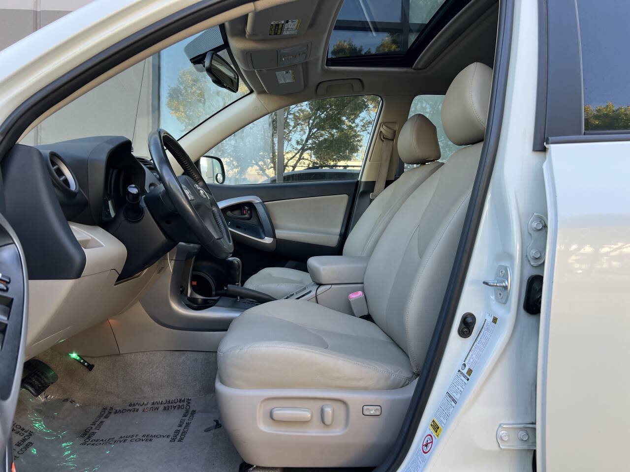 Used 2008 Toyota RAV4 Limited AWD/4WD image 13