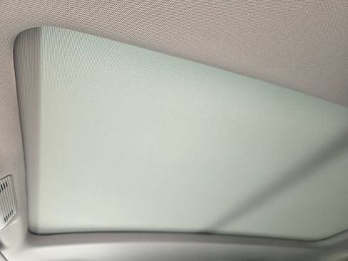 New 2026 Volkswagen Atlas SE FWD image 21