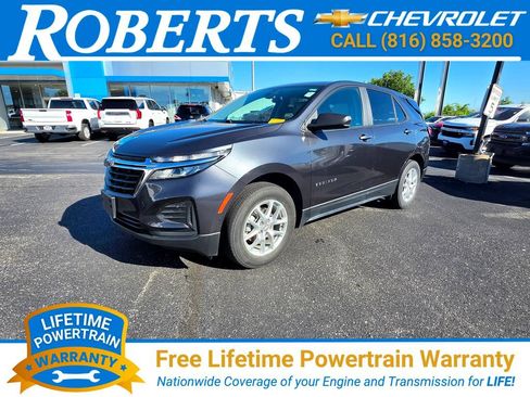 Used 2022 Chevrolet Equinox LS w/ LS Convenience Package AWD/4WD image 1